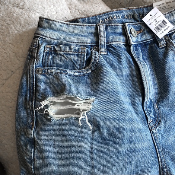 AE ripped highest waist mom jeans - Picture 4 of 9